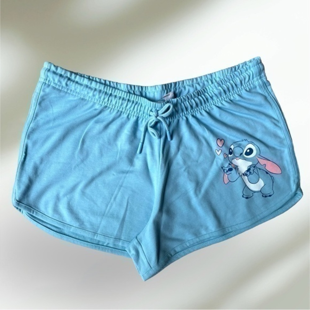 Disney : Stitch Valentines Kisses Shorts ✨ ( Size M ) NWT